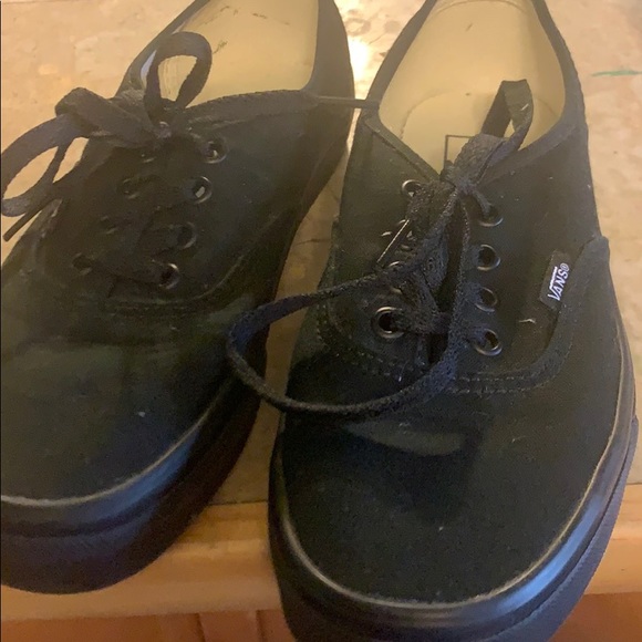 black vans size 5